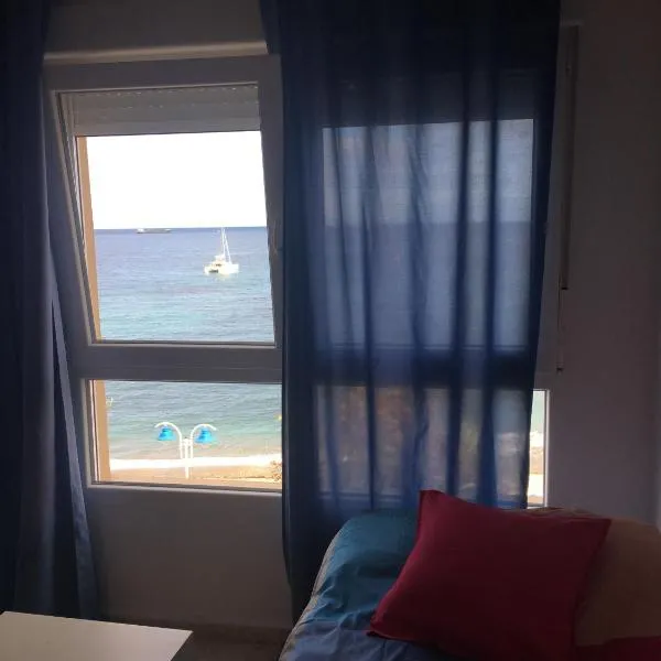 Estudio frente al mar, hotel di Ceuta