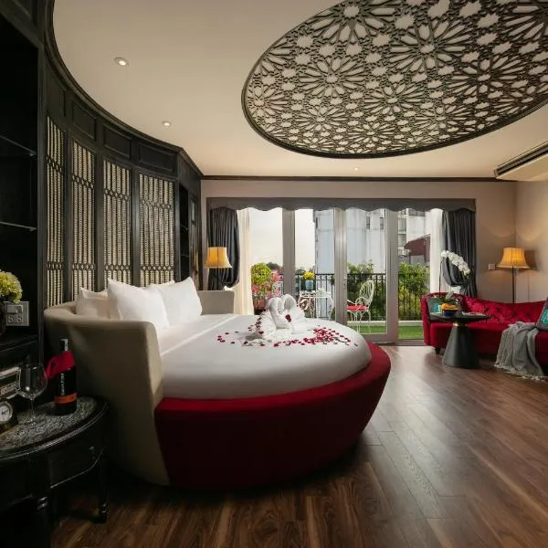 Shining Central Hotel & Spa, hotell i Hanoi