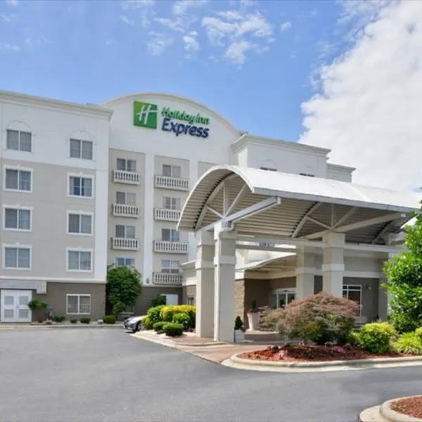 Holiday Inn Express Hotel & Suites Mooresville - Lake Norman, an IHG Hotel, отель в городе Мурсвилл