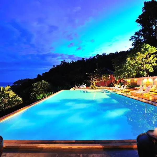 Koh Ngai Cliff Beach Resort, hotel em Ko Ngai