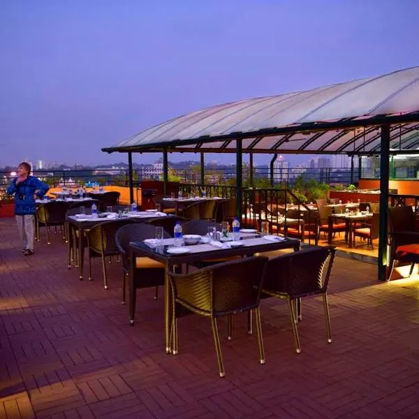 The South Park Hotel, hotel in Trivandrum