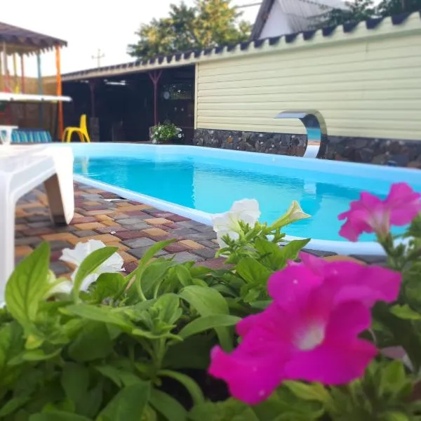Guest House Barkhat, hotel v destinaci Zatoka