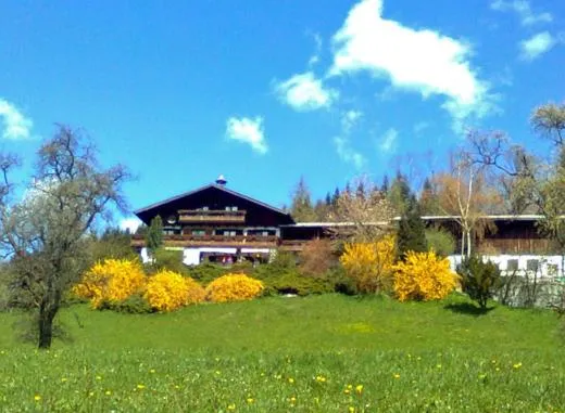 Biohof Schwanser, hotel v destinaci Steinbach am Attersee