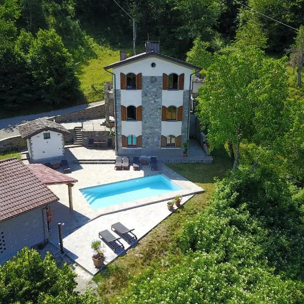 Casale delle farfalle, hotel v destinaci Tornolo