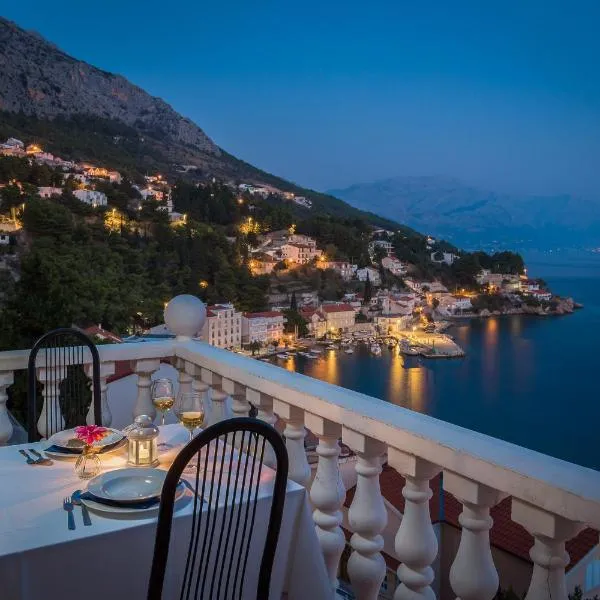 Family Beach Rooms, hotel em Omiš