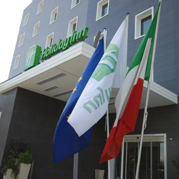 ホリデイ イン ミラノ ノルド ザラ（Holiday Inn Milan Nord Zara, an IHG Hotel）、チニゼッロ・バルサモのホテル