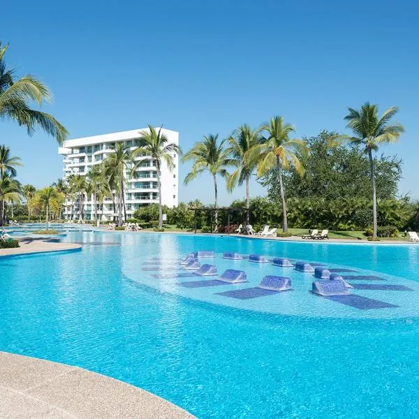 Condo en Nuevo Vallarta con acceso a playa, ξενοδοχείο σε Mezcales