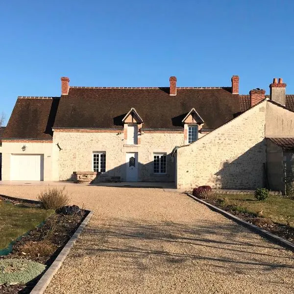 Studio indépendant chez l'habitant, hotel in Olivet