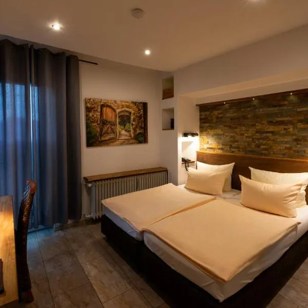 Hotel Garni Regent, hotel i Euskirchen