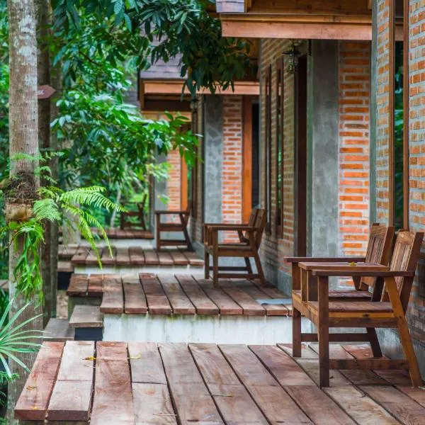 Kung Nok Tha Resort Nakhon Si Thammarat, hotel v destinaci Nakhon Si Thammarat