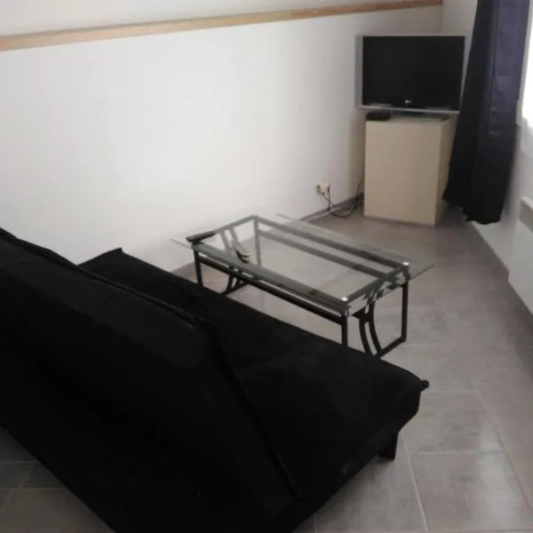 jolie appartement centre de Fismes, hotel v destinaci Fismes