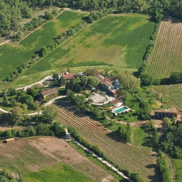 Une Campagne En Provence, Hotel in Brue-Auriac