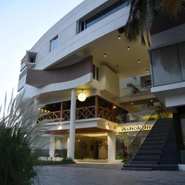 Ashok inn, hotel in Dāvangere