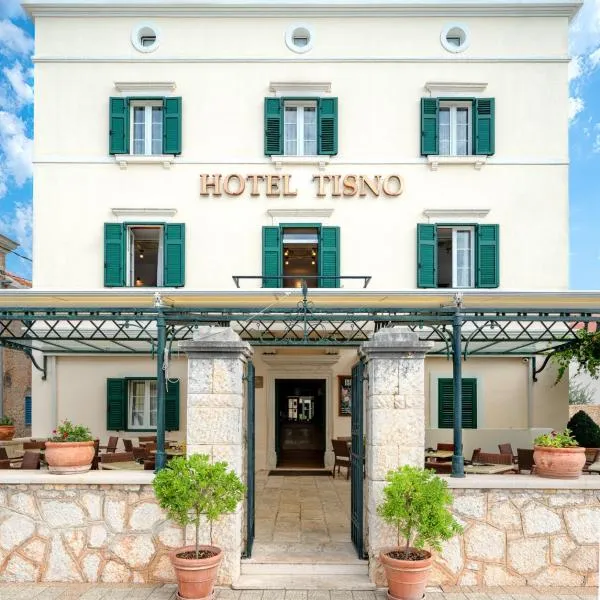 Heritage Hotel Tisno, hotel Tisnóban