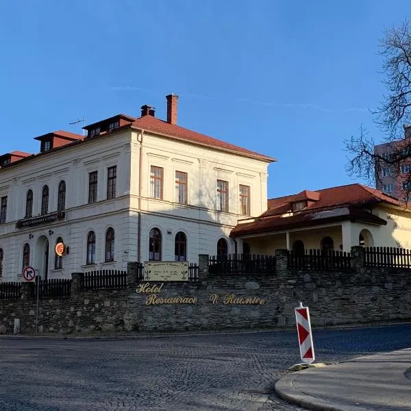 Hotel U Radnice Aš, hotel en Hazlov