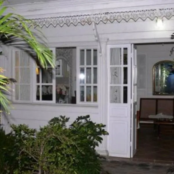 Villa CASE LONTAN Saint Gilles les Bains, hotel in Saint-Gilles les Bains