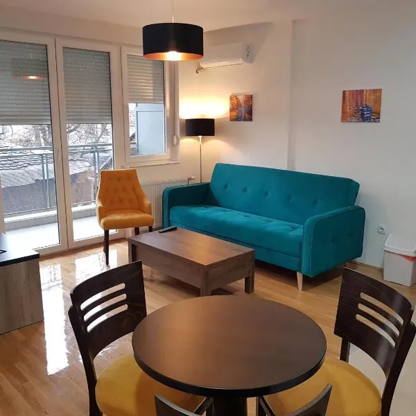 Apartmani Simić Quatro, хотел в Валево