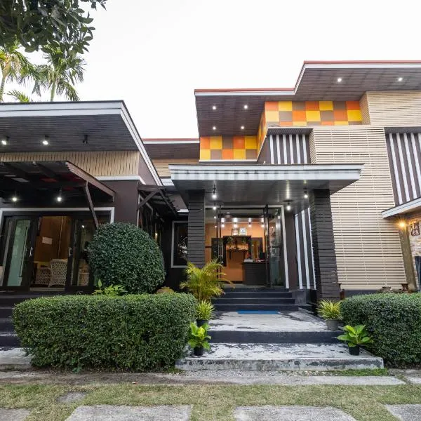 JJ hut hotel, hotel en Chiang Rai