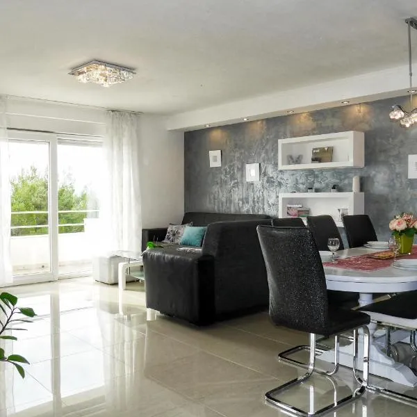 Apartment Nike, hotel di Celina