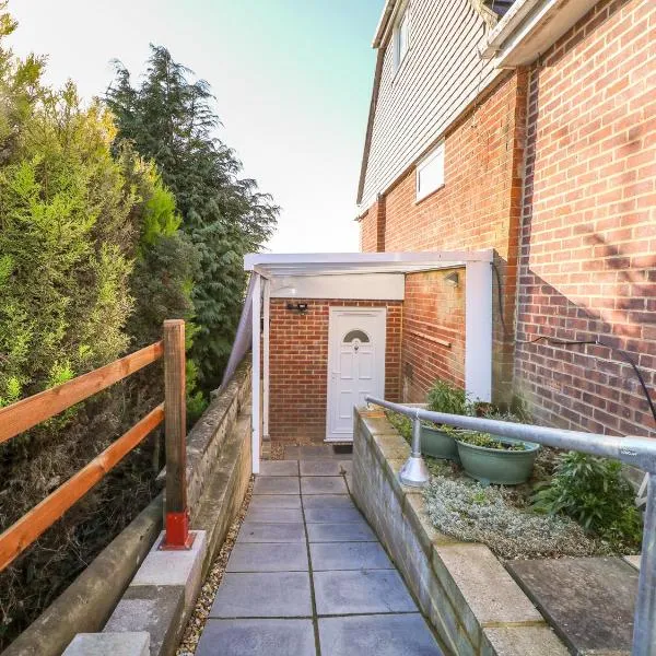 5 Firle Road Annexe, hotel in Lancing