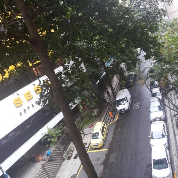Apartamento TOP em Copacabana na quadra da praia! Sol, praia e muito conforto! - Foto 5