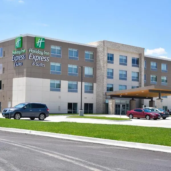 Holiday Inn Express & Suites - Bensenville - O'Hare by IHG、Bensenvilleのホテル