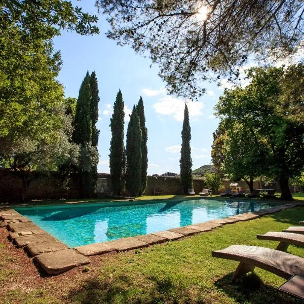 Domaine Des Escaunes, hotel in Saint-Bonnet-du-Gard