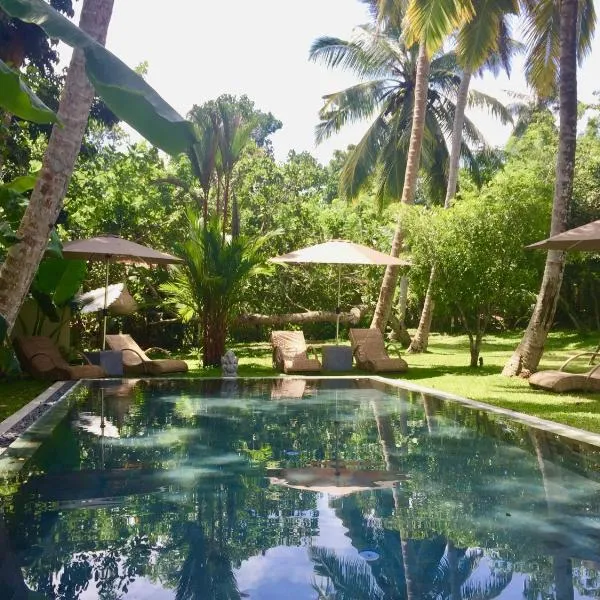 STUTHI VILLA, hotel v destinaci Ahangama