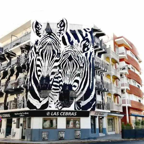 Las Cebras Apartamentos Turísticos、ベニカルロのホテル