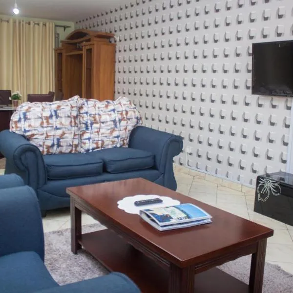 Essy's Apartments Nakuru with pool & GYM, hotel in Nakuru