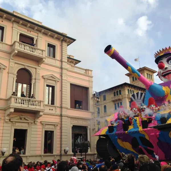 Villa Tina Hotel, hotel in Viareggio