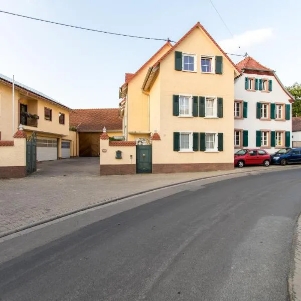 Weingut und Gästehaus Henrici, hotell i Friesenheim