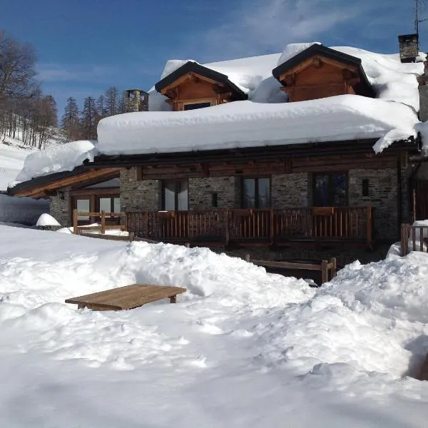 Agriturismo il Fiocco, hotel din Cesana Torinese