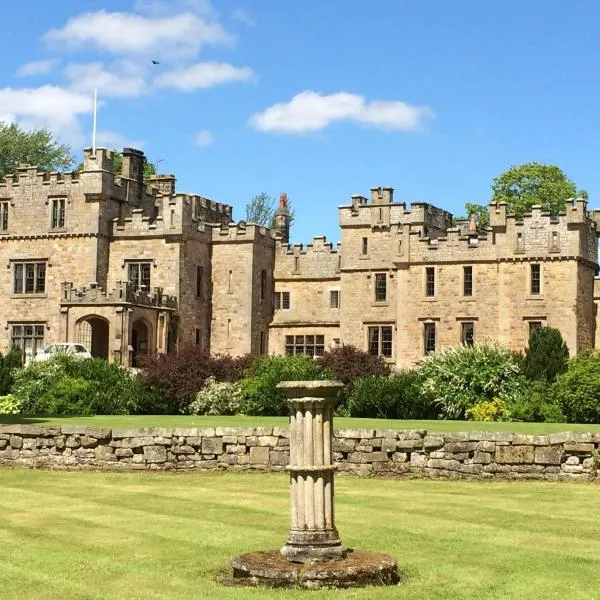 Otterburn Castle, hotel di Falstone