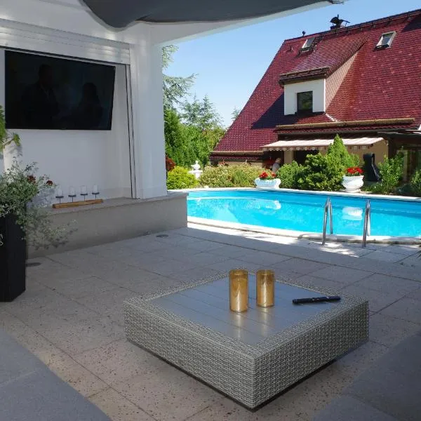 Gästehaus Gaens - Ferienzimmer, hotel v destinaci Schirgiswalde