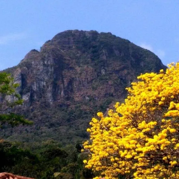 A Haven of Tranquility in the Mountains in Altos del Maria Panama, hotel in El Picacho