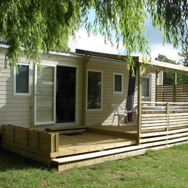 Camping Au Coeur de Vendome, hotel en La Chapelle-Enchérie