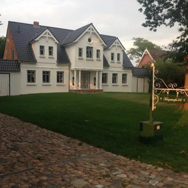 Ferienwohnungen Bekperle, hotel in Bekdorf