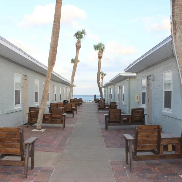 Shoreline Suites & Cabana Cottages – Beachfront，Wilbur-by-the-Sea的飯店
