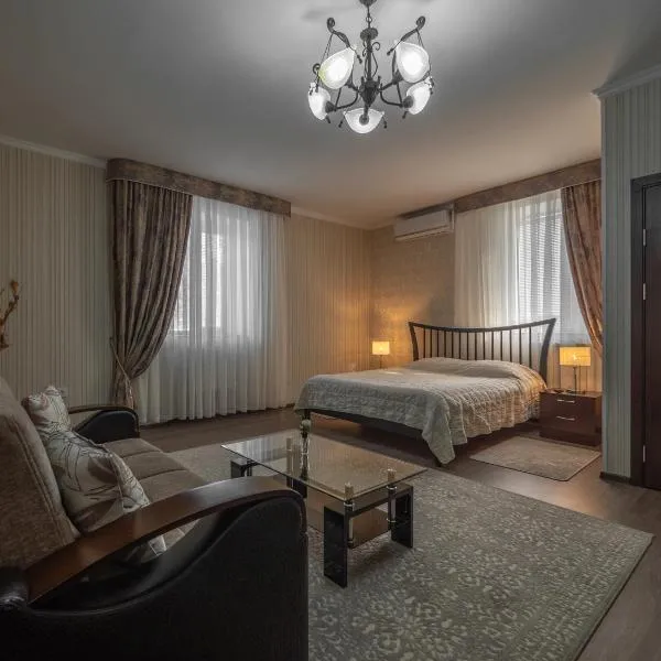 Vila Bomond, hotel in Edineţ