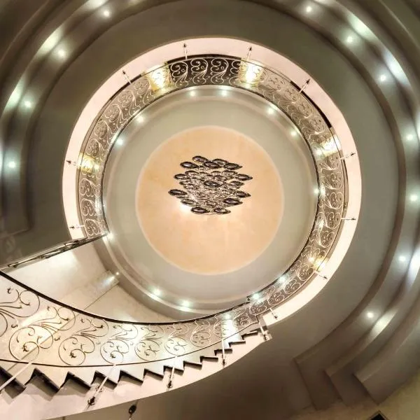 Chateau Rond Boutique Hotel & Spa、カト・ルートラキのホテル