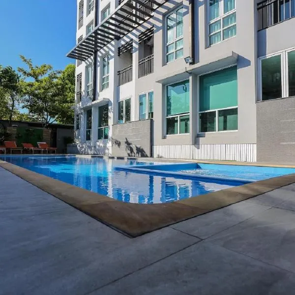 ๋ํฌ๋ผ๋ฐฉ์ ์์นํ ํธํ
ํฌ๋ฆฌ์คํ ์ค์ํธ ์์๋ํ ์์ดํฌํธ(Crystal Suites Suvarnbhumi Airport)