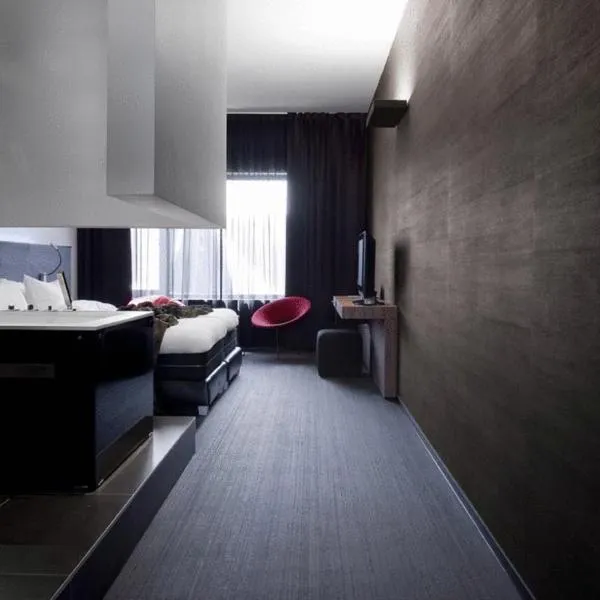 Carbon Hotel, hotel v destinaci Genk