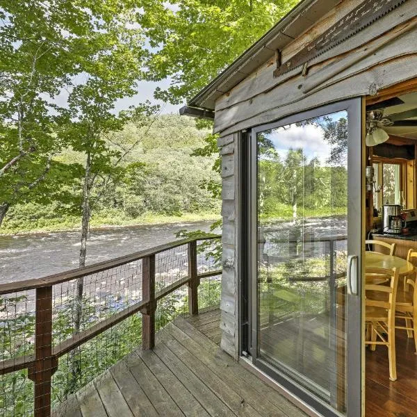 Adirondack Mountains Cottage Near Gore Mountain! โรงแรมในNorth Creek