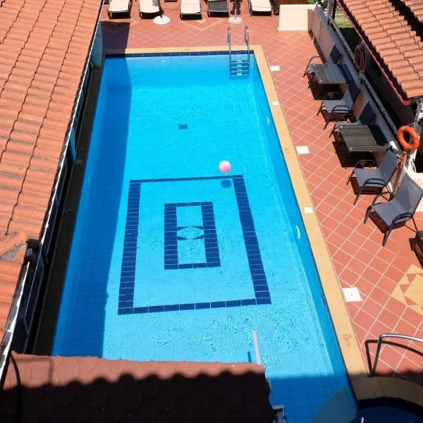 Taxiarchis Apartments, hotel a Città di Skiathos