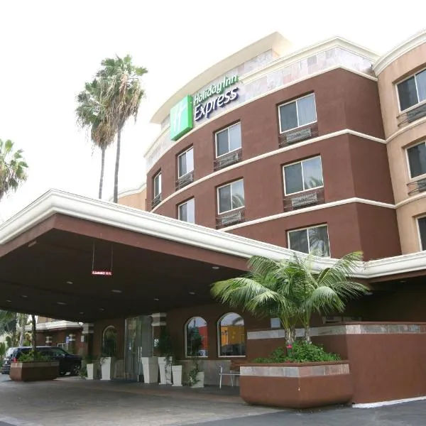 Holiday Inn Express San Diego South - Chula Vista, an IHG Hotel, ξενοδοχείο σε Otay Mesa