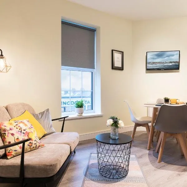 Blue Door Apartments, hotel in Dundrum