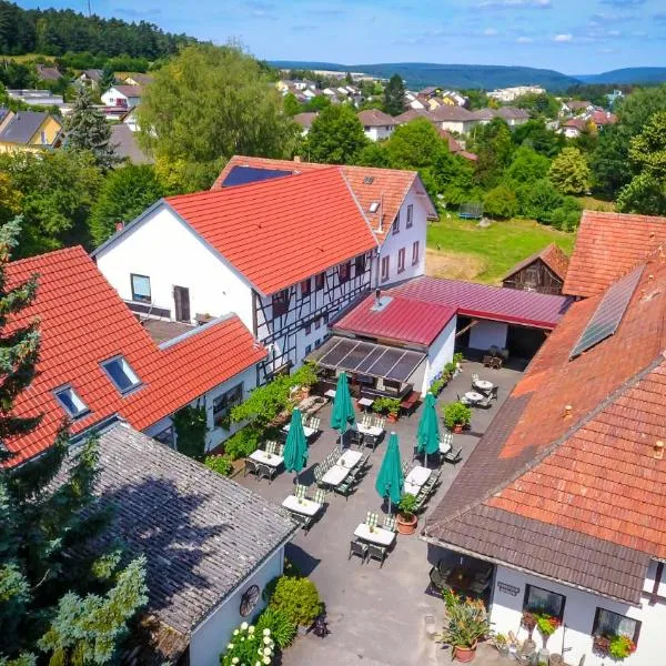 Hotel- Landgasthof Baumhof-Tenne, готель у місті Esselbach