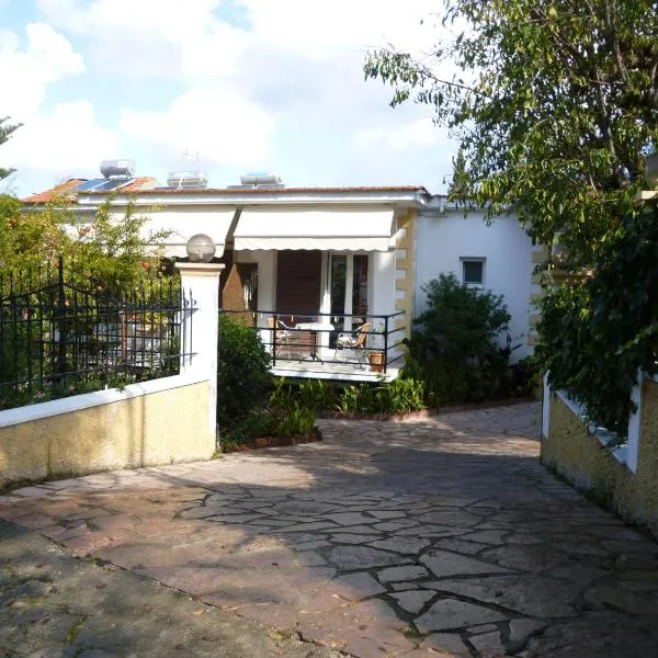 Kostas studios, hotel Ájosz Jeórjosz Págonban