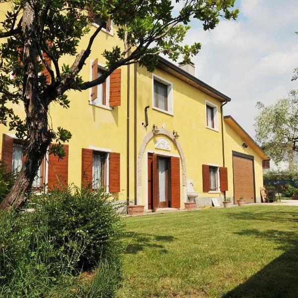 VILLA CLANI apartment – hotel w mieście Colà di Lazise